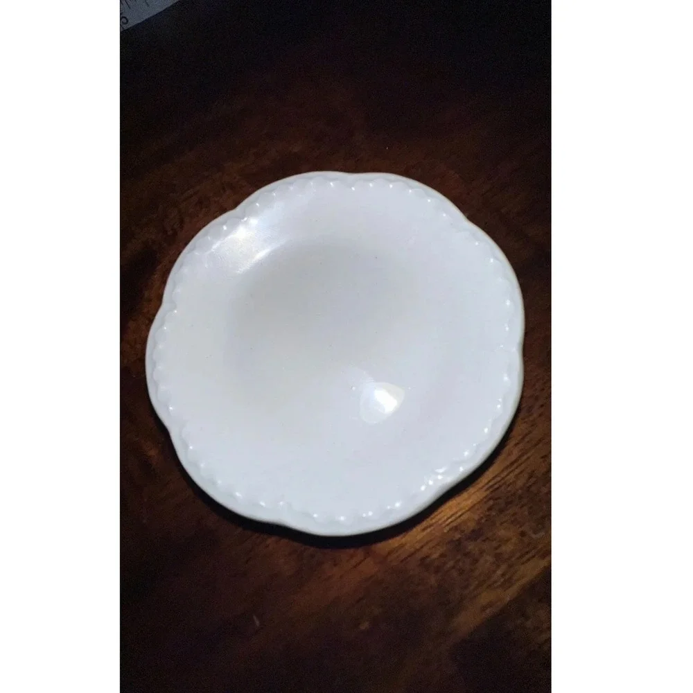 Johnson Bros England White‎ Scalloped Rim Trinket Butter Dish Small Plate